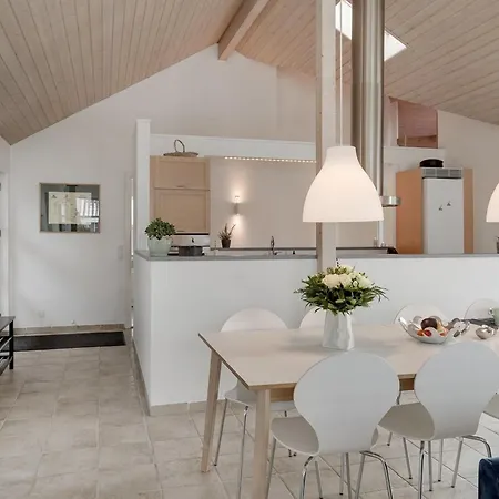 Ferienhaus Thorwith - 150m From The Sea By Interhome *